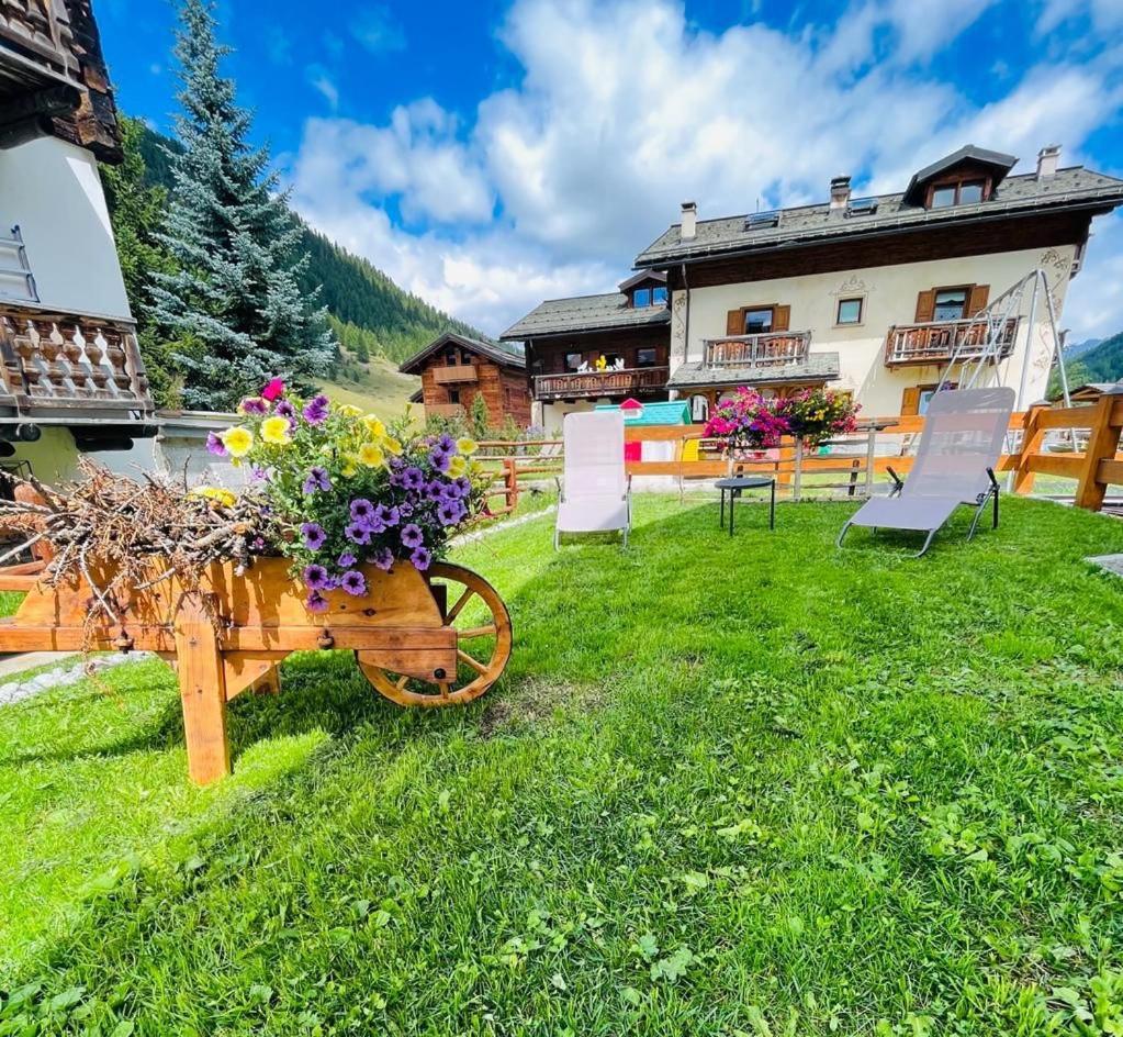Chalet Sunshine Livigno Buitenkant foto