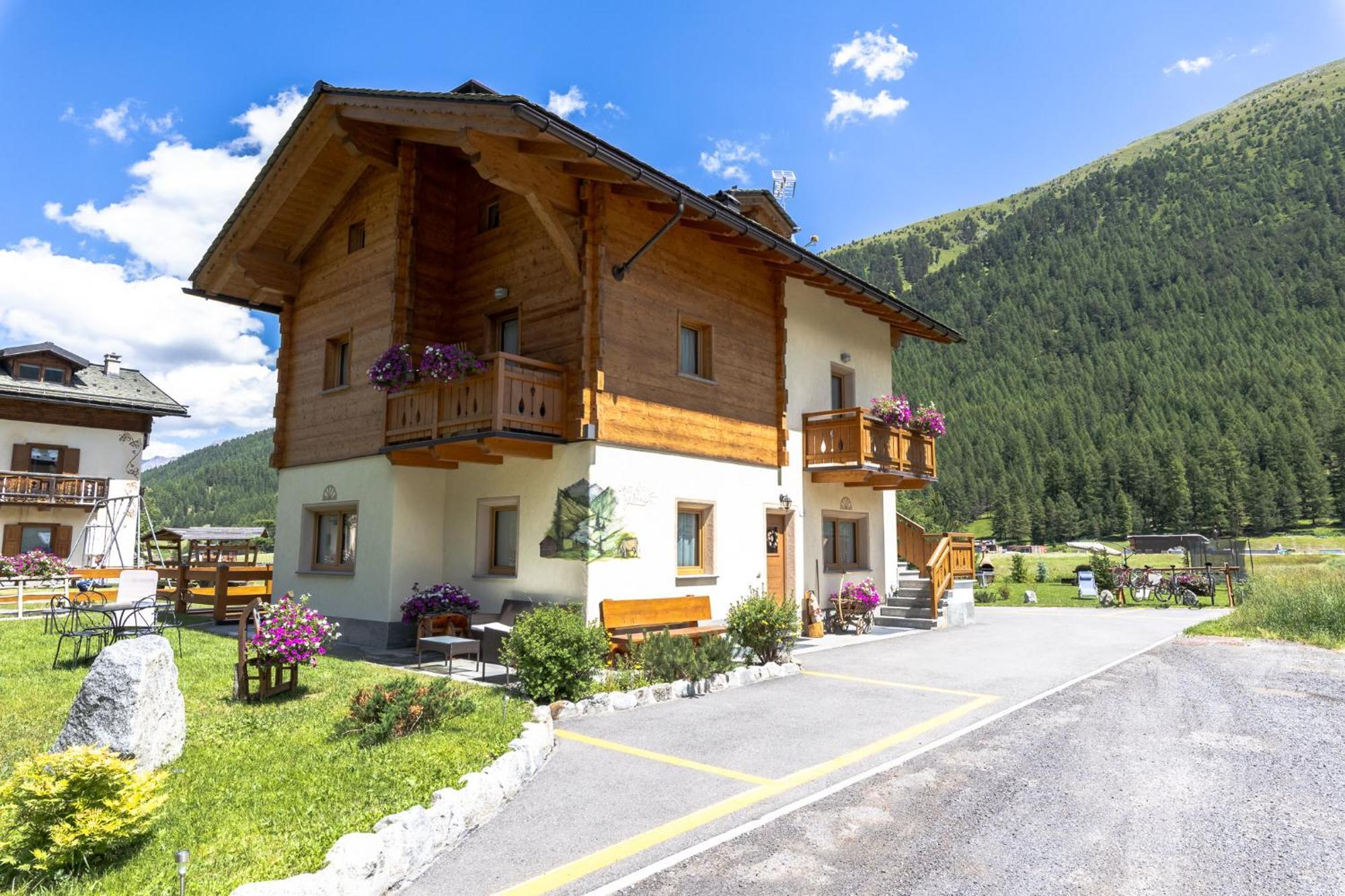 Chalet Sunshine Livigno Buitenkant foto